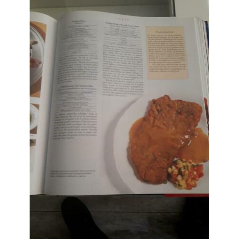 Te koop boek Culinairia USA (Konemann)
