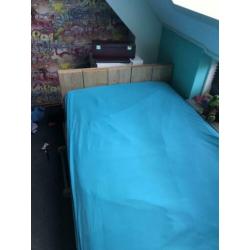 Bed steigerhout, twee lades
