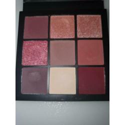 Huda Beauty Mauve Obsessions Palette
