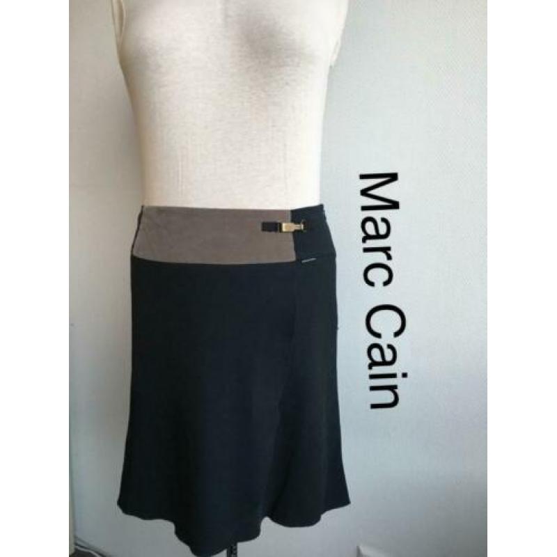 Marc Cain Rok 57% wol (mt: 42/44) 1318/8,2