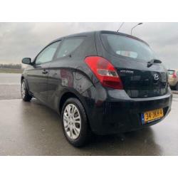 Hyundai I20 1.4i DynamicVersion AIRCO en NAP