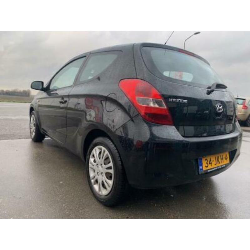 Hyundai I20 1.4i DynamicVersion AIRCO en NAP