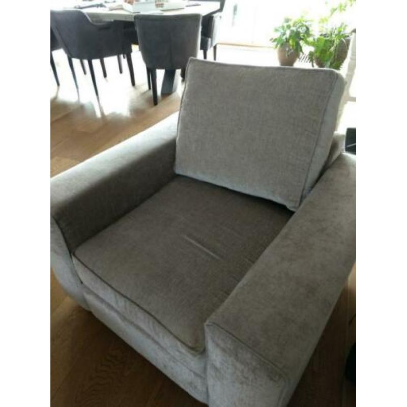 Brede, stoffen fauteuil Otto, stof Halen (lichte glans erin)