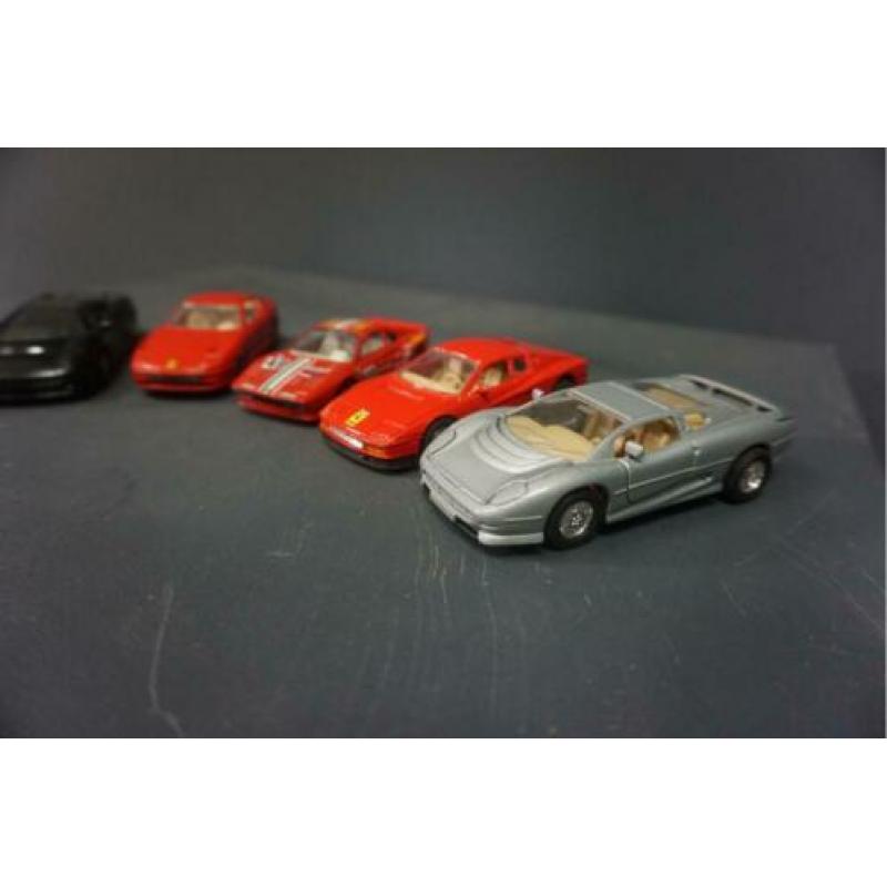 Veel verschillende model auto's 1