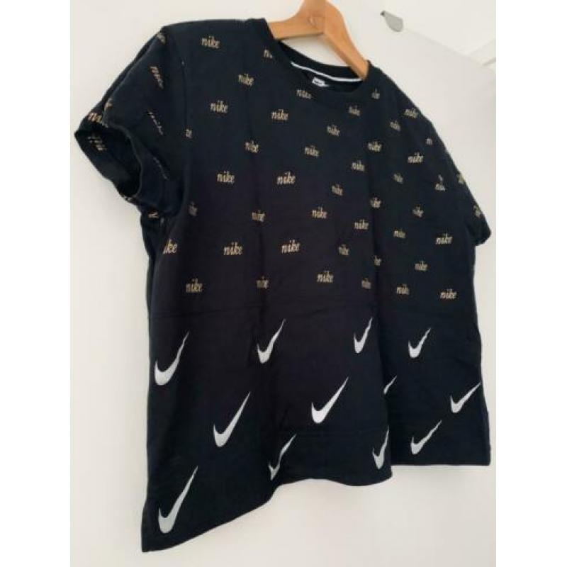 Nike shirt maat L