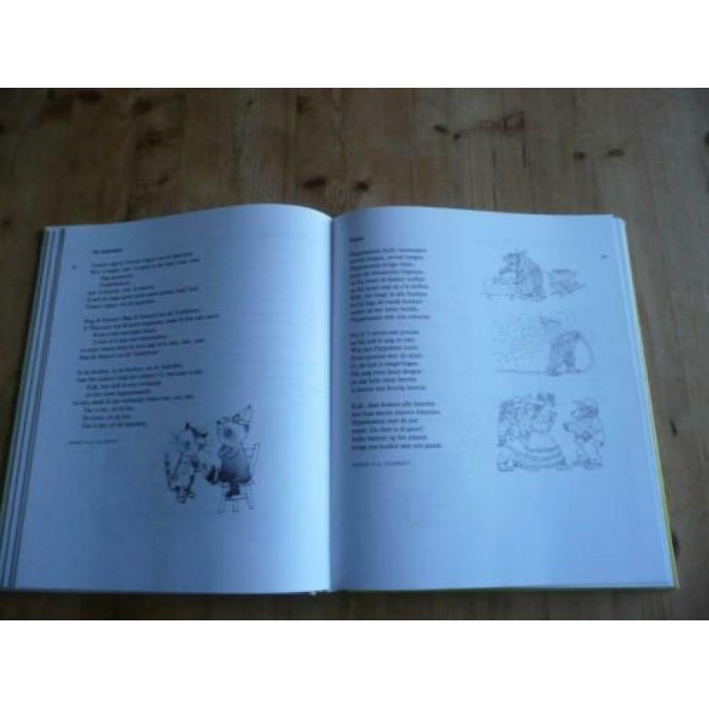 333 Gedichtenboek Ik geef je niet voor een kaperschip met .