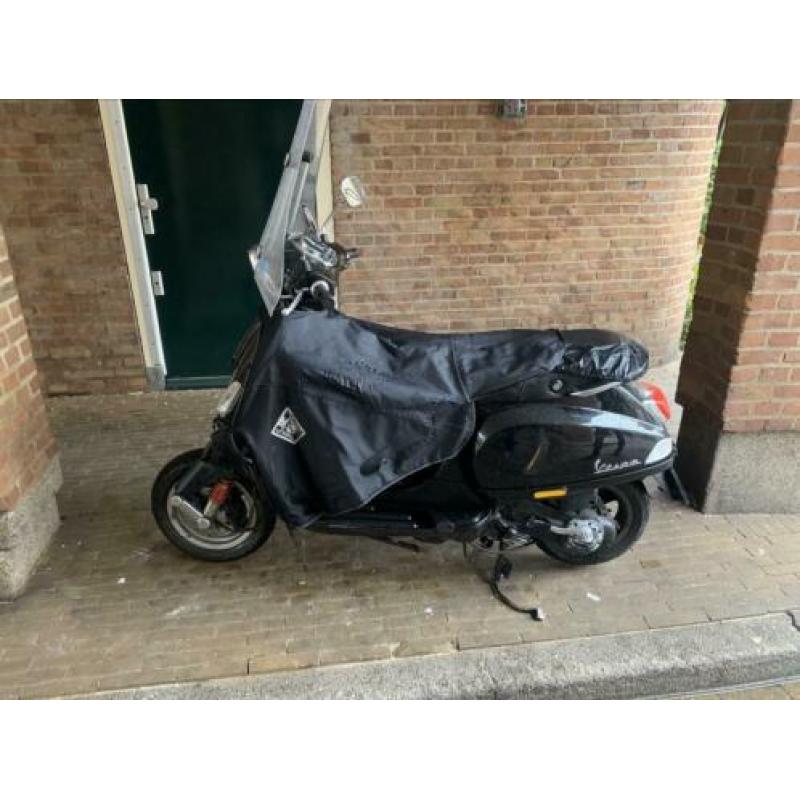 Vespa s 2013 schade met wok