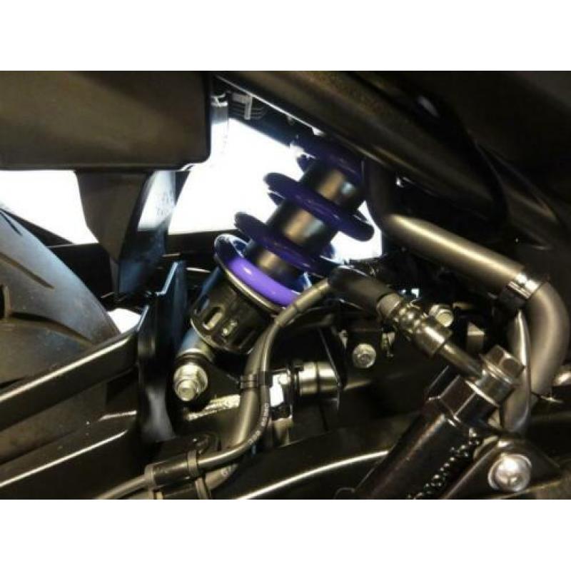 YAMAHA XJ6 (bj 2011)