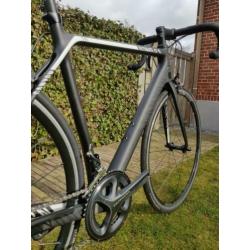 Canyon ultimate cf sl racefiets vol carbon nieuwstaat