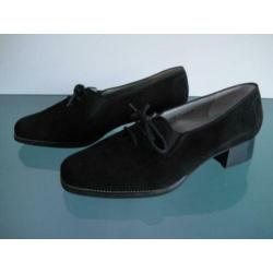 GRATIS VERZENDEN | ALEXANDRIA suede zwarte pumps 39.5 40