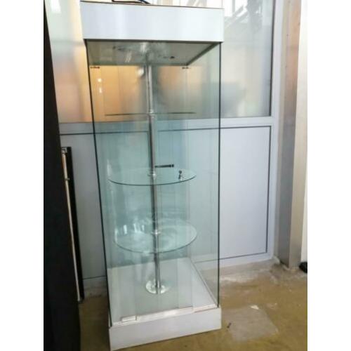 vitrine kast vierkant model