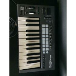 Launchkey 25 (om muziek te maken)