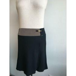 Marc Cain Rok 57% wol (mt: 42/44) 1318/8,2
