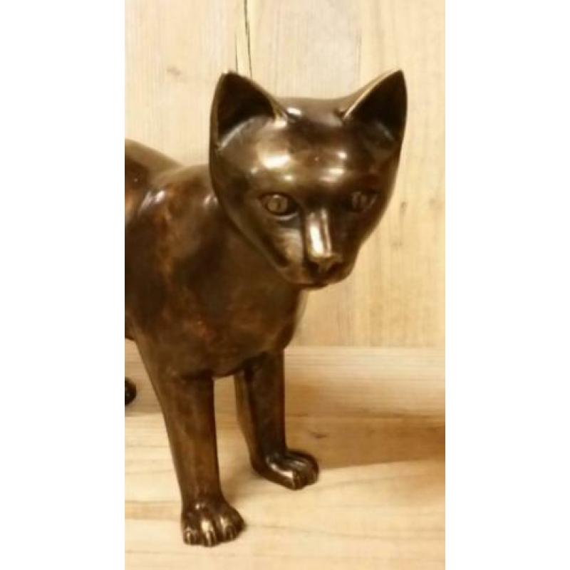 bronzen beeld /POES / 27 cm hoog