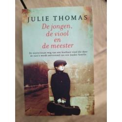 Julie Thomas - Levi's strijd en de jongen en de viool