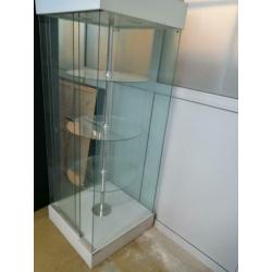 vitrine kast vierkant model