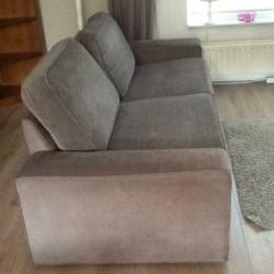 Bank met loungegedeelte