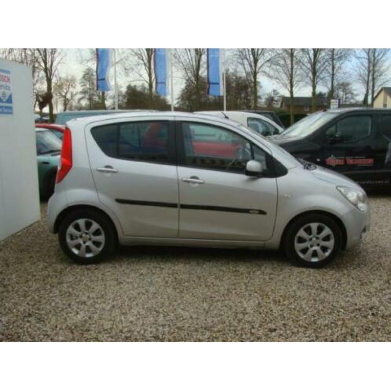 Opel Agila 1.2 16V AUTOMAAT Edition
