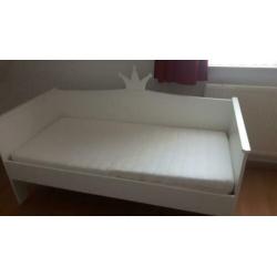 Peuterbed incl. Matras en hekje