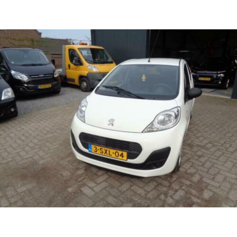 Peugeot 107 1.0 Blue Lease airco (bj 2014)