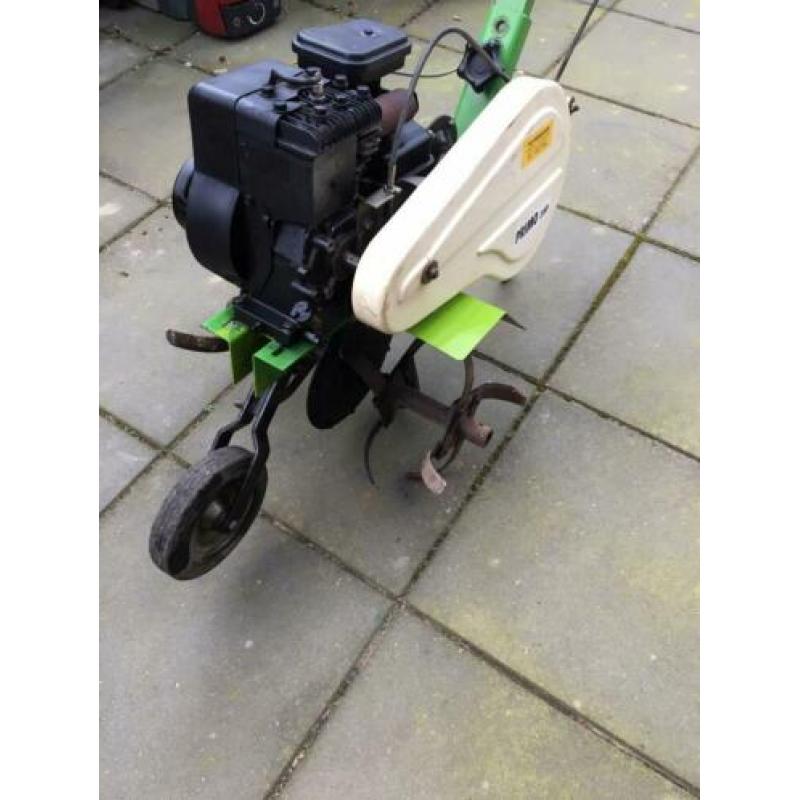 Handig wendbaar tuinfreesje