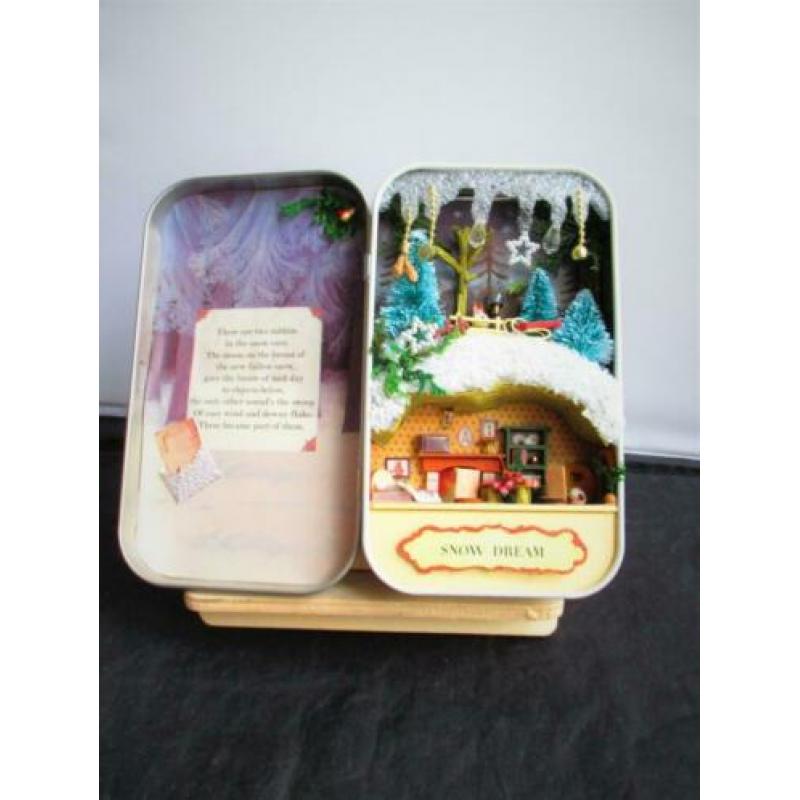 Miniatuur in Blik~Harry Bella~Box Theatre Snow Dream~Konijn