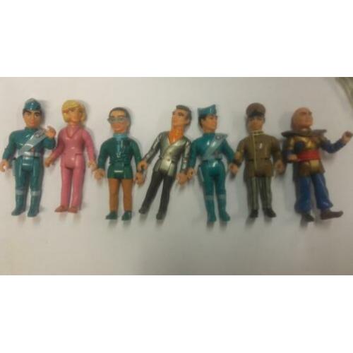 7 Thunderbirds figuren matchbox en 5 x vervoer