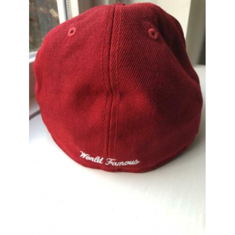Supreme pet x new era 59fifty