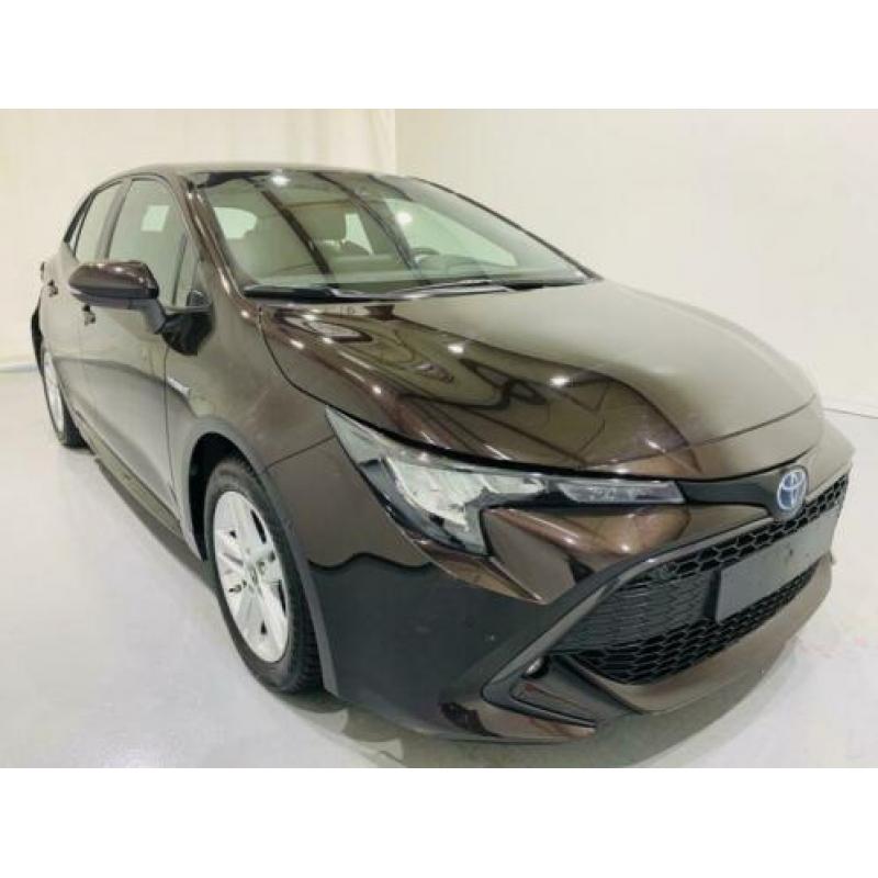 Toyota Corolla Hatchback 1.8 VVT-i Hybrid First Edition Aut.