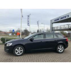 Volvo V60 2.0 D2 120 pk Momentum Business Euro 6 Navigatie T