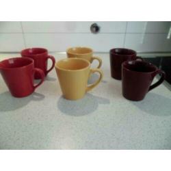diverse drink bekers