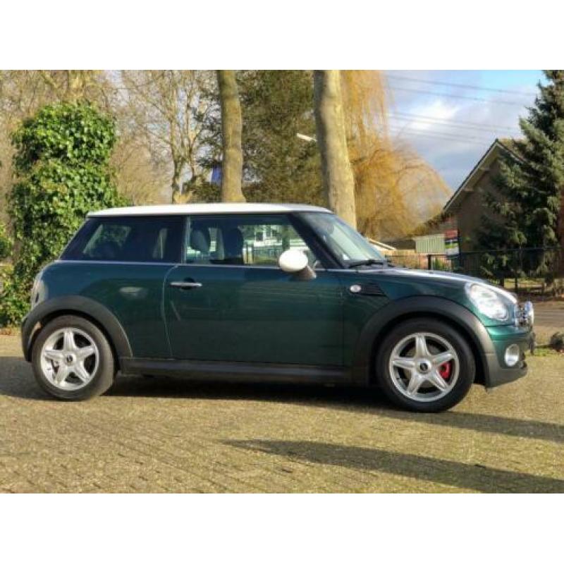 MINI 1.6i COOPER 120PK. Lees omschrijving voor alle details.