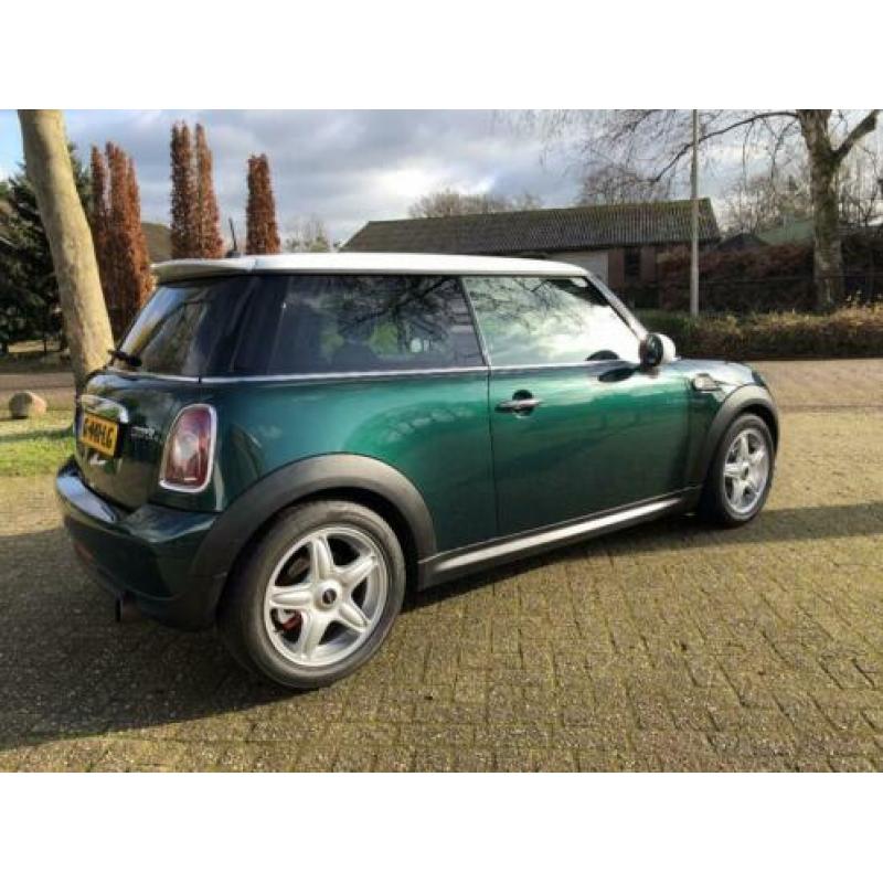 MINI 1.6i COOPER 120PK. Lees omschrijving voor alle details.