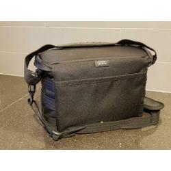 Cameratas: Lowepro ProTactic SH 120 AW