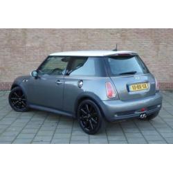 Mini Cooper S 1.6 - 170PK * APK 03-2021 *