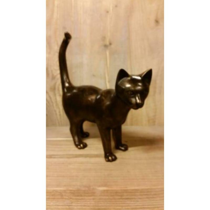 bronzen beeld /POES / 27 cm hoog