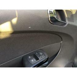 Opel Corsa 1.4-16V Design Edition 1e eigenaar * NIEUWSTAAT *