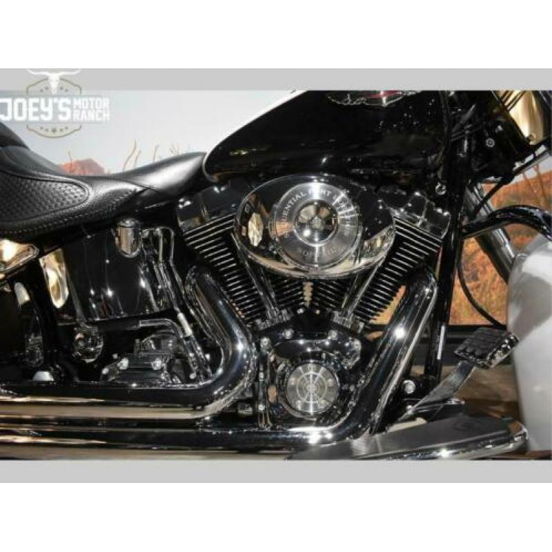 HARLEY DAVIDSON FLSTNI SOFTAIL DELUXE (bj 2006)