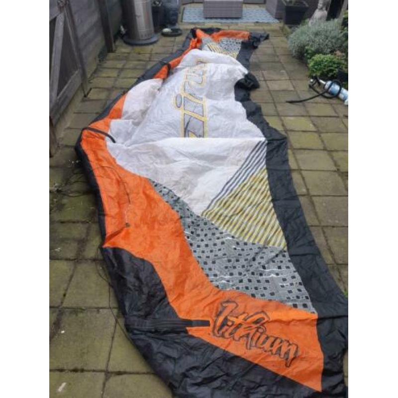 Airush kite 10m zie omschrijving