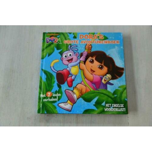 DORA = Dora's Grote Avonturenboek ( Met Engelse Woordenlijs