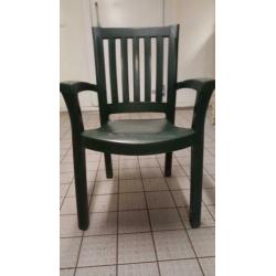 Tuinstoel Groen goedkoop maar niks mis mee