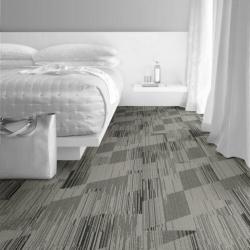 Prachtige 25x100cm Tapijttegels Speels streeppatroon -60%!!