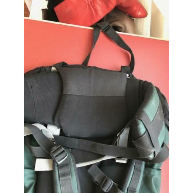 Karrimor rugzak 65 liter goede staat dames bovenlader 20 eur