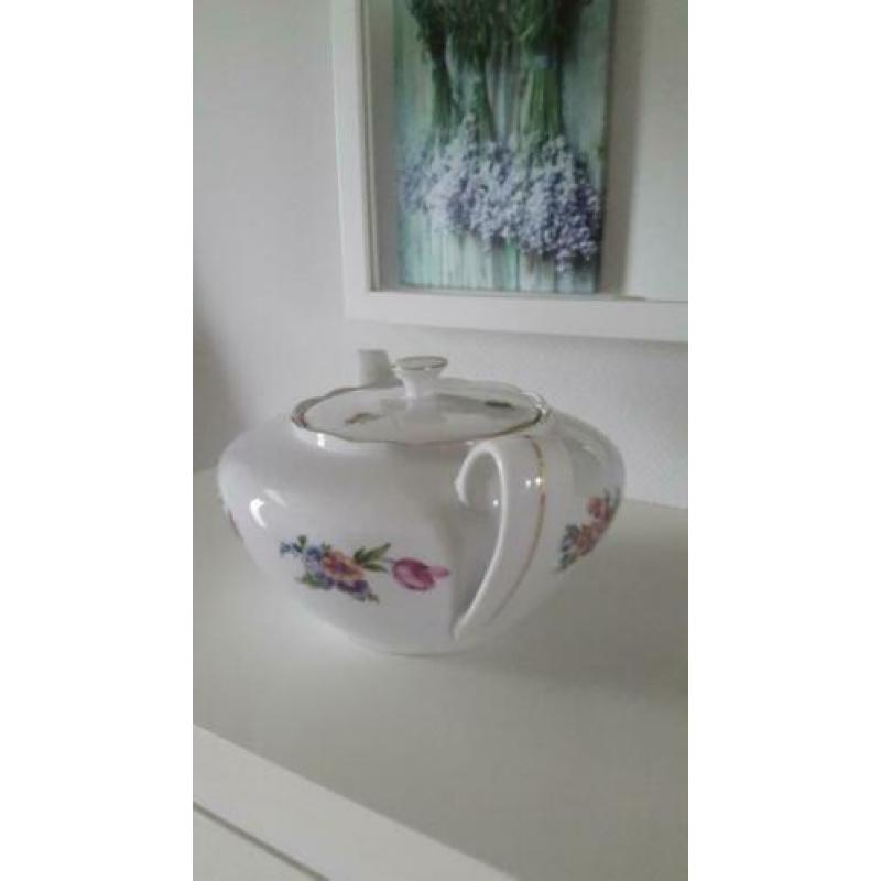Porseleinen theepot, M Z Czechoslovakia, 1 liter pot