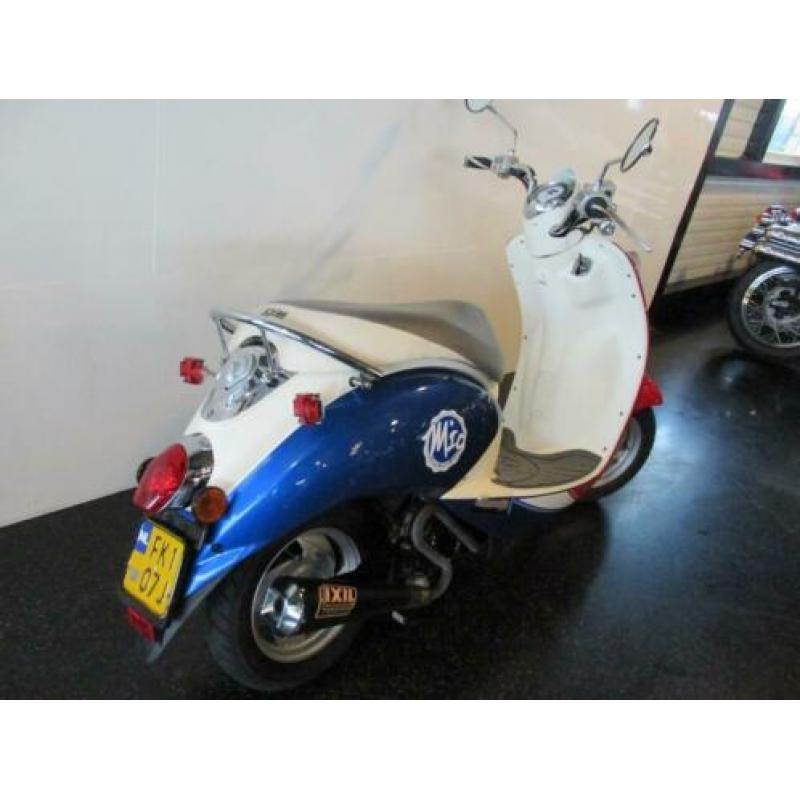 SYM MIO BROMSCOOTER SCOOTER (bj 2007)