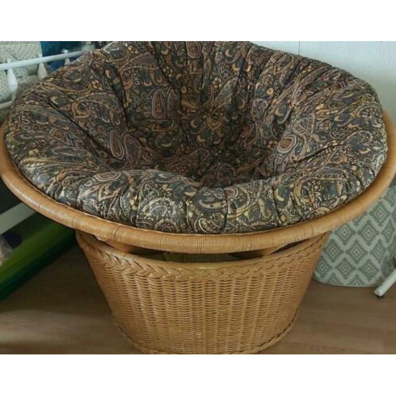 Rieten papasan stoel