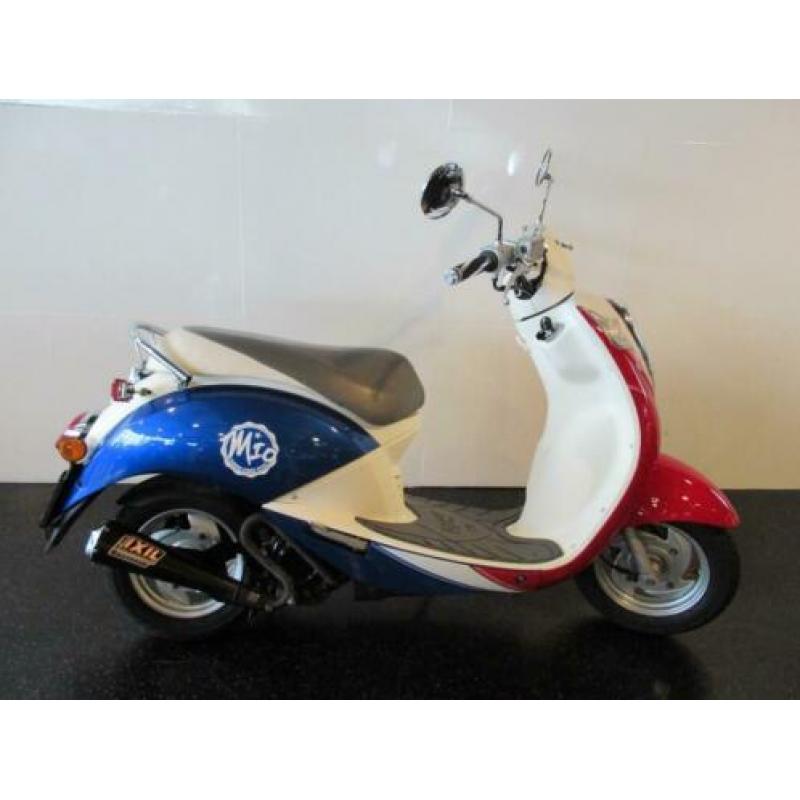 SYM MIO BROMSCOOTER SCOOTER (bj 2007)