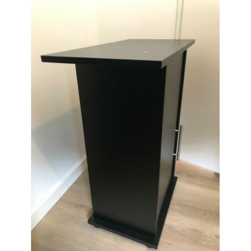 Aquarium kast