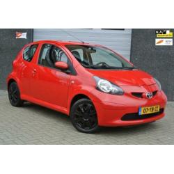 Toyota Aygo 1.0-12V + |NAP|ELEKTRISCH PAKKET|ZEER NETTE STAA