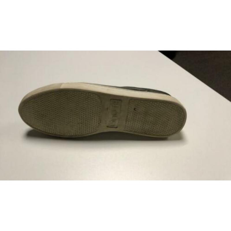 Mooie grijs leren sneakers van Gino-B maat 44